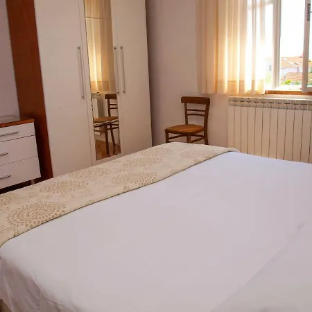 Iva Apartamento Postira